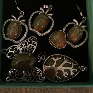 Unakite crystals